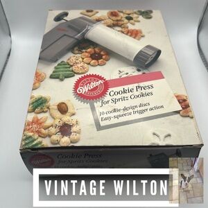 Vintage NOS Wilton Spritz Cookie Press in Original Box